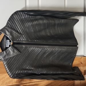 Natto leather jacket